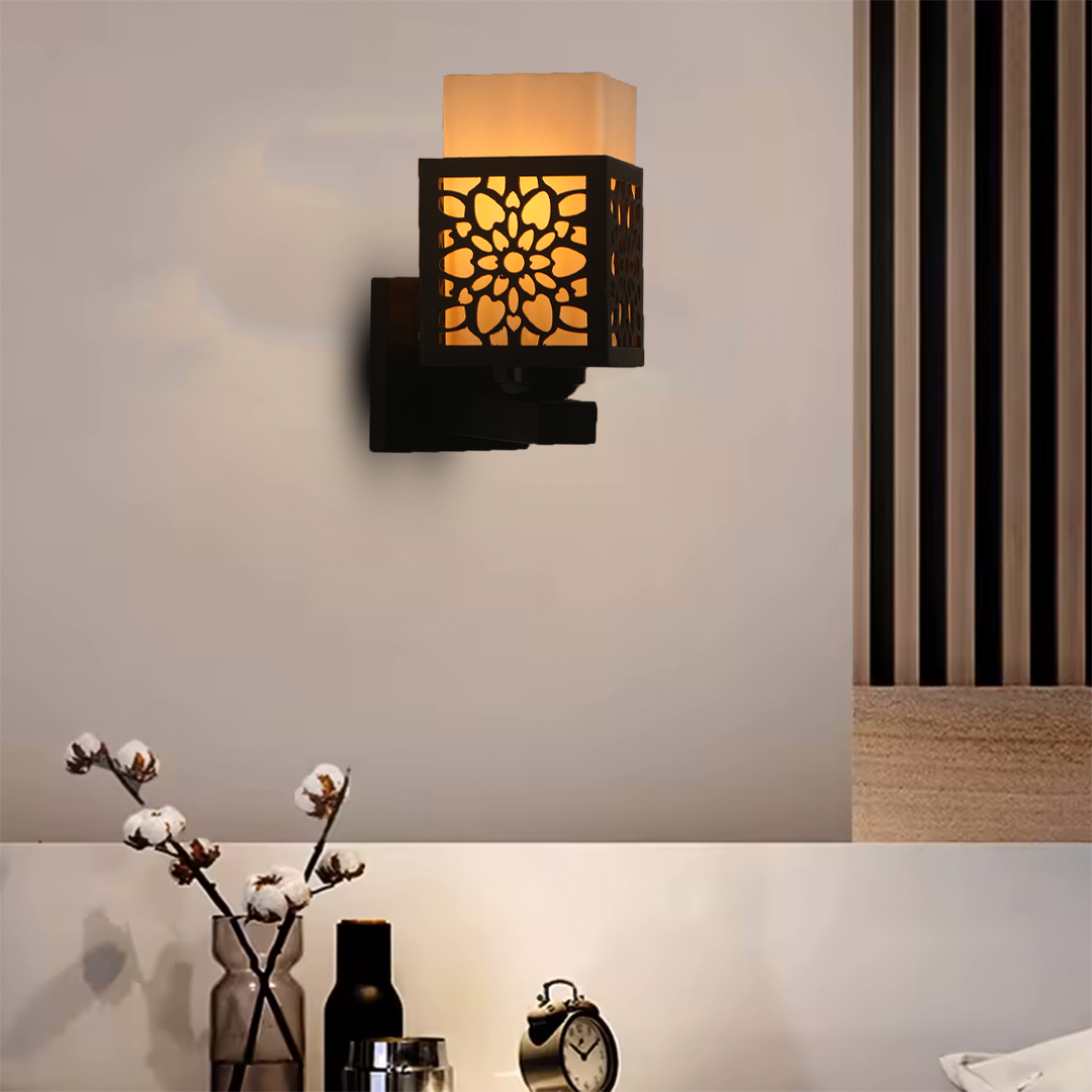 Upside Metal Wall Lamp with Bulb